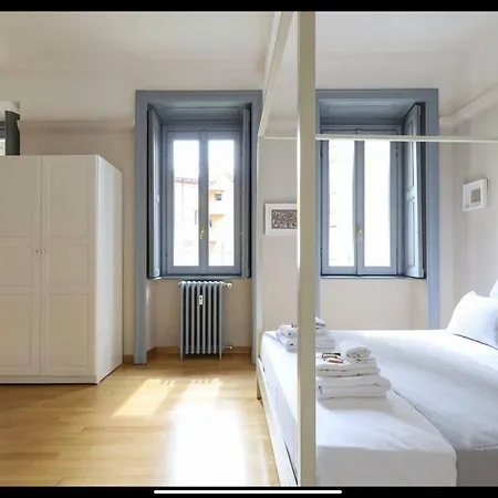 Mavi's San Babila Apartment