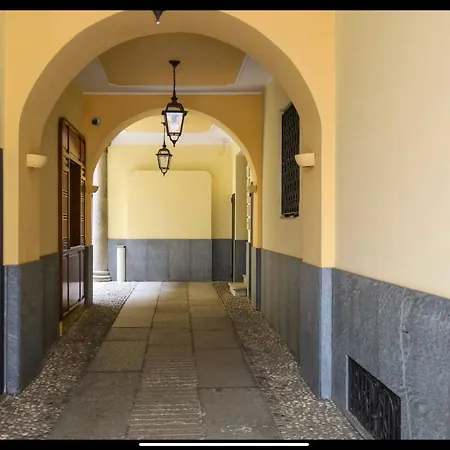 Mavi's San Babila